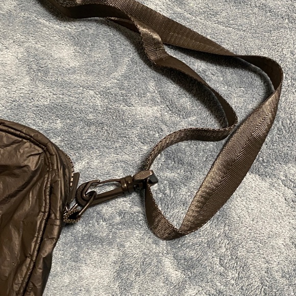 ALOHA Collection Cross Body - Picture 6 of 6